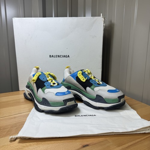 Balenciaga triple sneaker - balenciaga,