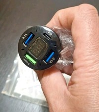 Caricabatterie Per Auto Multifunzione-Veloce 3 Porte USB E 1 Porta Di Ricarica 