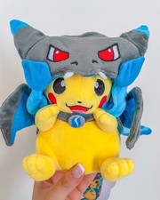 Pokémon Pikachu in Charizard