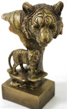 Statua Di Testa Di Leone -