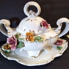 Vintage Capodimonte Italia 15"