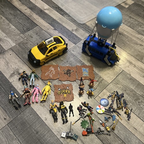Fortnite bundle battle bus - bundle,