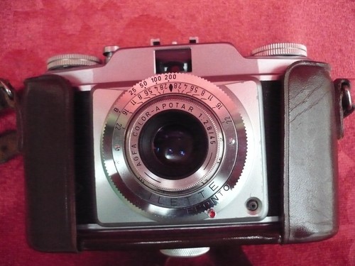 Bella vecchio fotocamera - vecchio,