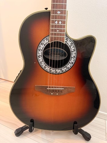 Chitarra elettroacustica