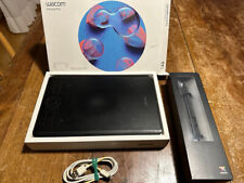 Wacom Intuos Pro (S) 9" Tablet Grafico - Nero - con Grip Pen ancora imballata