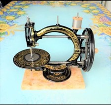 Antica macchina da cucire