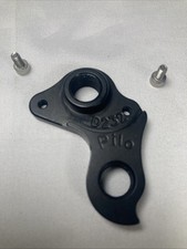 Pilo D232 Black Rear