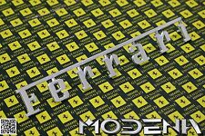 Ferrari emblema scritta segno