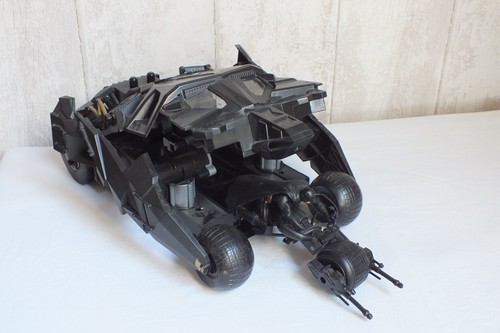 Batmobile tumbler batman - batmobile,