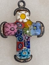 Ciondolo/Charm croce in argento sterling 925 e vetro di Murano Alan K