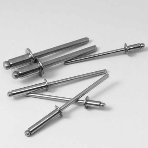 Rivetti ciechi - ,
