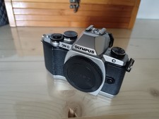 Olympus OM-D E-M10 Corpo macchina Micro 4/3 Mirrorless Ottime condizioni 