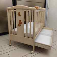 Lettino culla in legno per neonato, con materasso, copri materasso e zanzariera