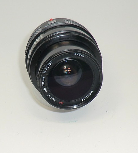 Minolta zoom 1 - 35-70, mm;