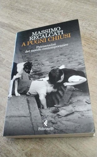 Pugni chiusi psicoanalisi - pugni, chiusi.