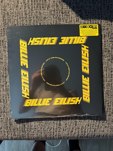 Billie eilish live third - eilish,
