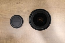 Obiettivo zoom grandangolare