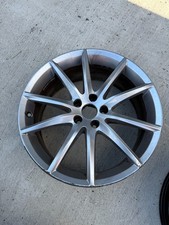 Cerchio in lega 19 pollici