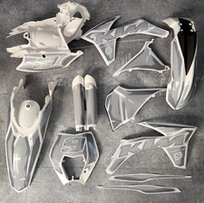 Plastiche + Grafica KTM 2012