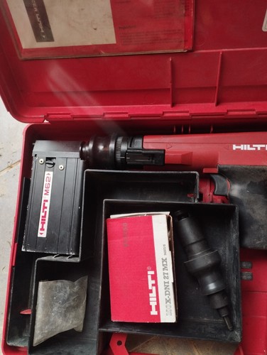 Cloueur hilti 36m - cloueur,