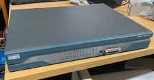 Router Cisco 1812 Series 8 ports rack mount