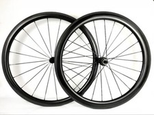 Set ruote in fibra di carbonio
