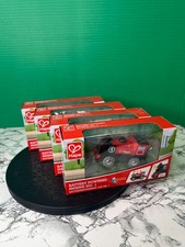 Hape Motore a Batteria - Set Treno Colorato, Sicuro e Divertente per Bambini