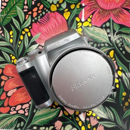 Fujifilm finepix s3000 - fujifilm,
