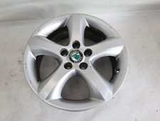 Cerchio in alluminio cerchio in lega anteriore sinistro 6x15 ET43 SKODA ROOMSTER 5J 5J0601025A 01-2012