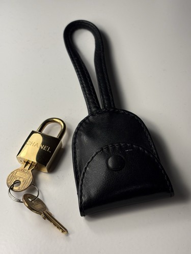 Chanel key clochet - chanel, padlock