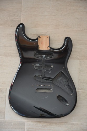 Fender body alder made - fender,