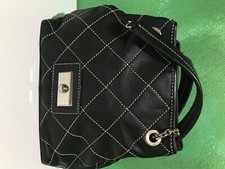 BORSA A MANO, TRAPUNTATA