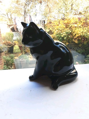 Ceramic cat sitting - ceramic, cat,sitting