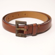 Cintura in pelle marrone con