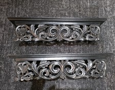 Coppia di mensole in legno