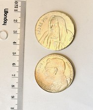 Set Di 2 Medaglie Padre Pio E