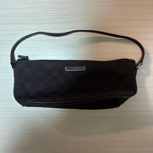 Gucci canvas accessory - gucci,