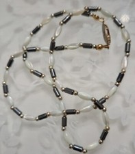 COLLANA VINTAGE IN MADREPERLA E OSSIDIANA