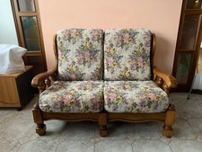 divano 2 posti + due poltrone + due cuscini