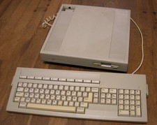 Rare atari mega 4 computer - atari,