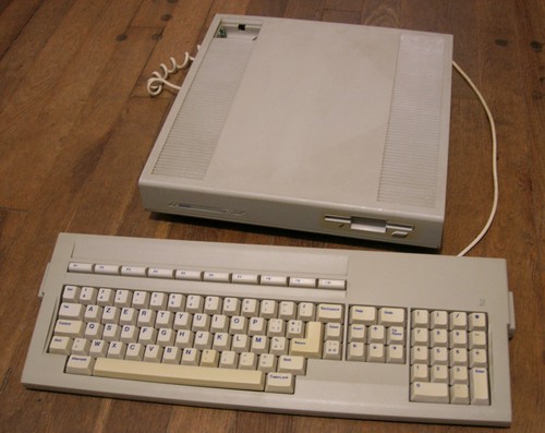 Rare atari mega 4 computer - :,