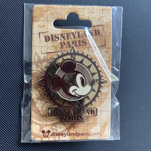 Pin broche mickey - pin’s, voyage
