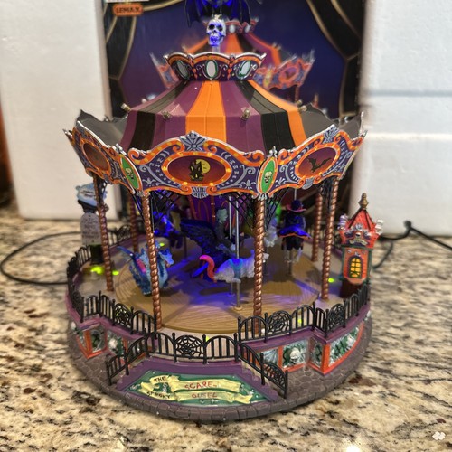 Lemax spooky town - lemax, scare-ousel