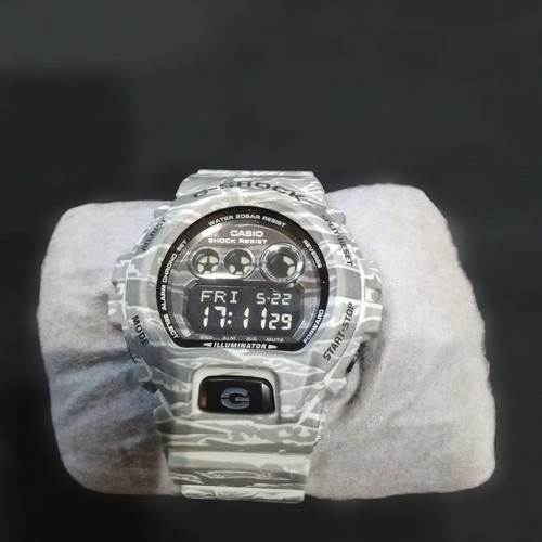 Orologio digitale mimetico