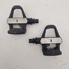Decathlon pedali da strada