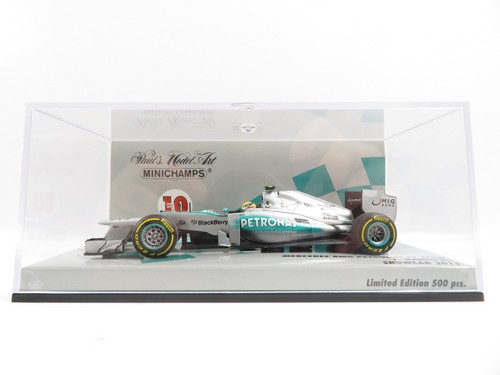Minichamps 413130080 - 1:43,