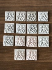 Stock Di 14 Decorazioni In Ceramica Bambini In Bassorilievo Decoro Da Parete