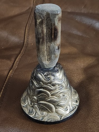 Vecchia campana con - , manico
