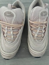 scarpe Nike silver numero 40 cm25.5 colore rosa usate ma in buone condizioni 