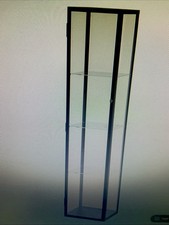 vetrina con Illuminazione Ikea